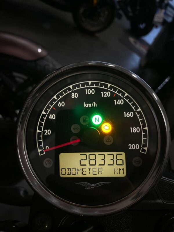 Moto Guzzi v7