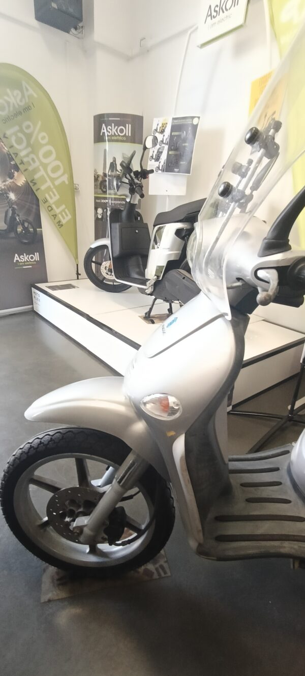Piaggio Liberty 150 LE 4T anno 2002 - immagine 7